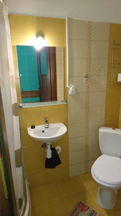 Hotelik Warmia -Pensjonat, Hostel Lidzbark Warmiński Exterior foto