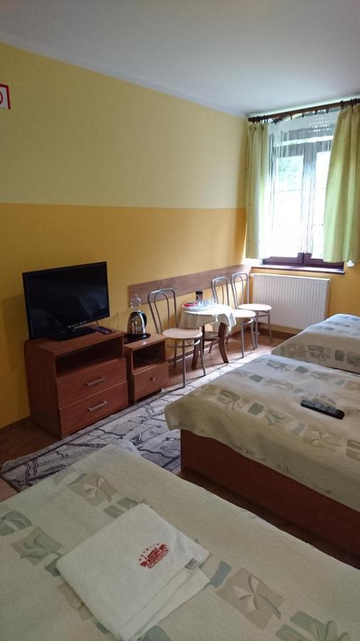 Hotelik Warmia -Pensjonat, Hostel Lidzbark Warmiński Exterior foto